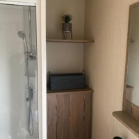 Haggerston Holidays Lakefield 115 bathroom